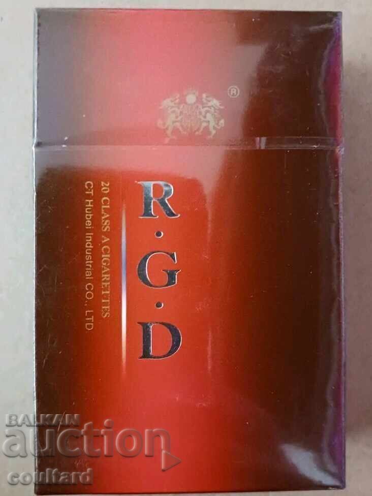 Colecție de țigări desfăcute, disponibile, 18 țigări