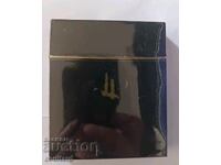 Țigări de colecție sigilate în stare excelentă