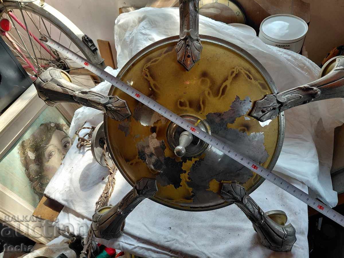 Vechi candelabru cu preț € 0.01 | 0.02 BGN