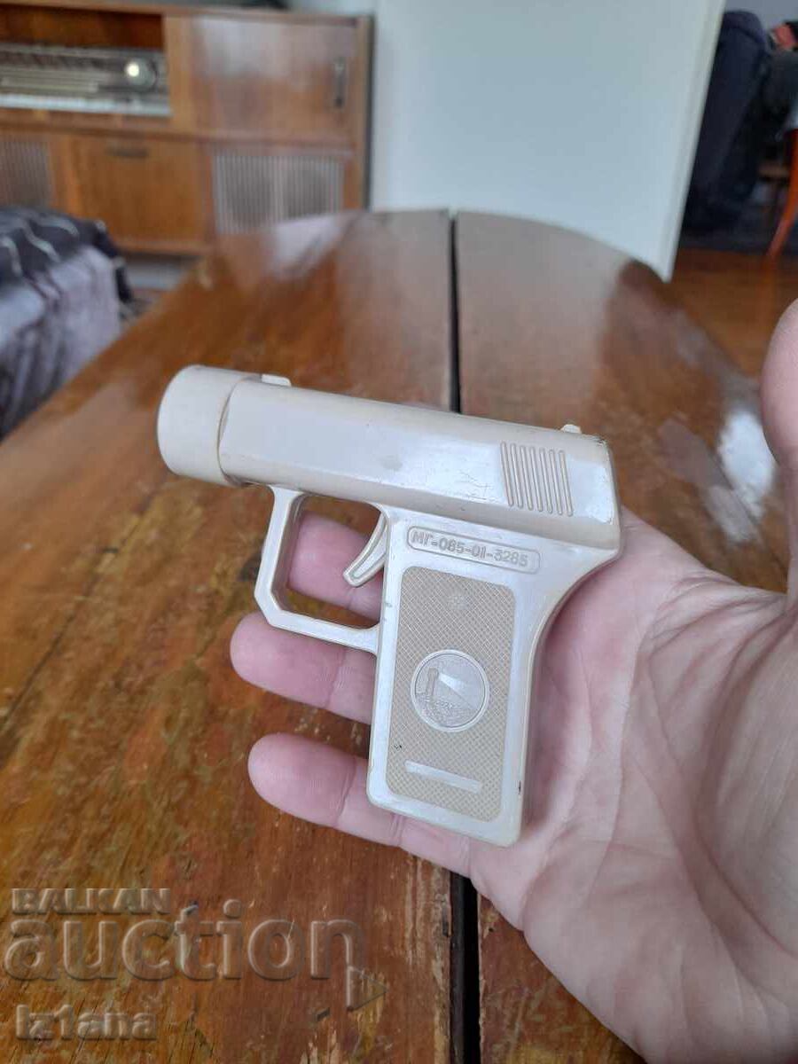 O armă veche pentru copii cu preț € 22.00 | 43.03 BGN