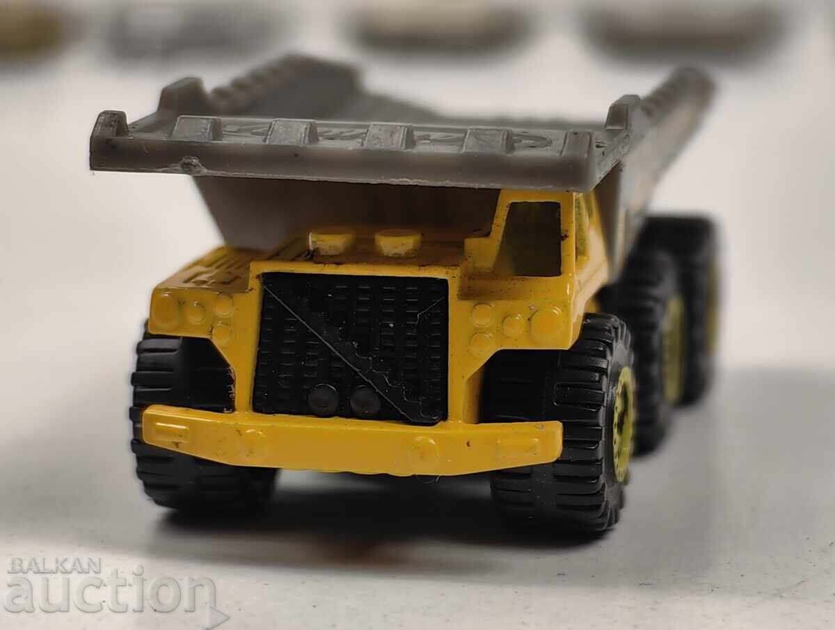 Livrarea VECHI CĂRUCIOR METALIC MATCHBOX MB536