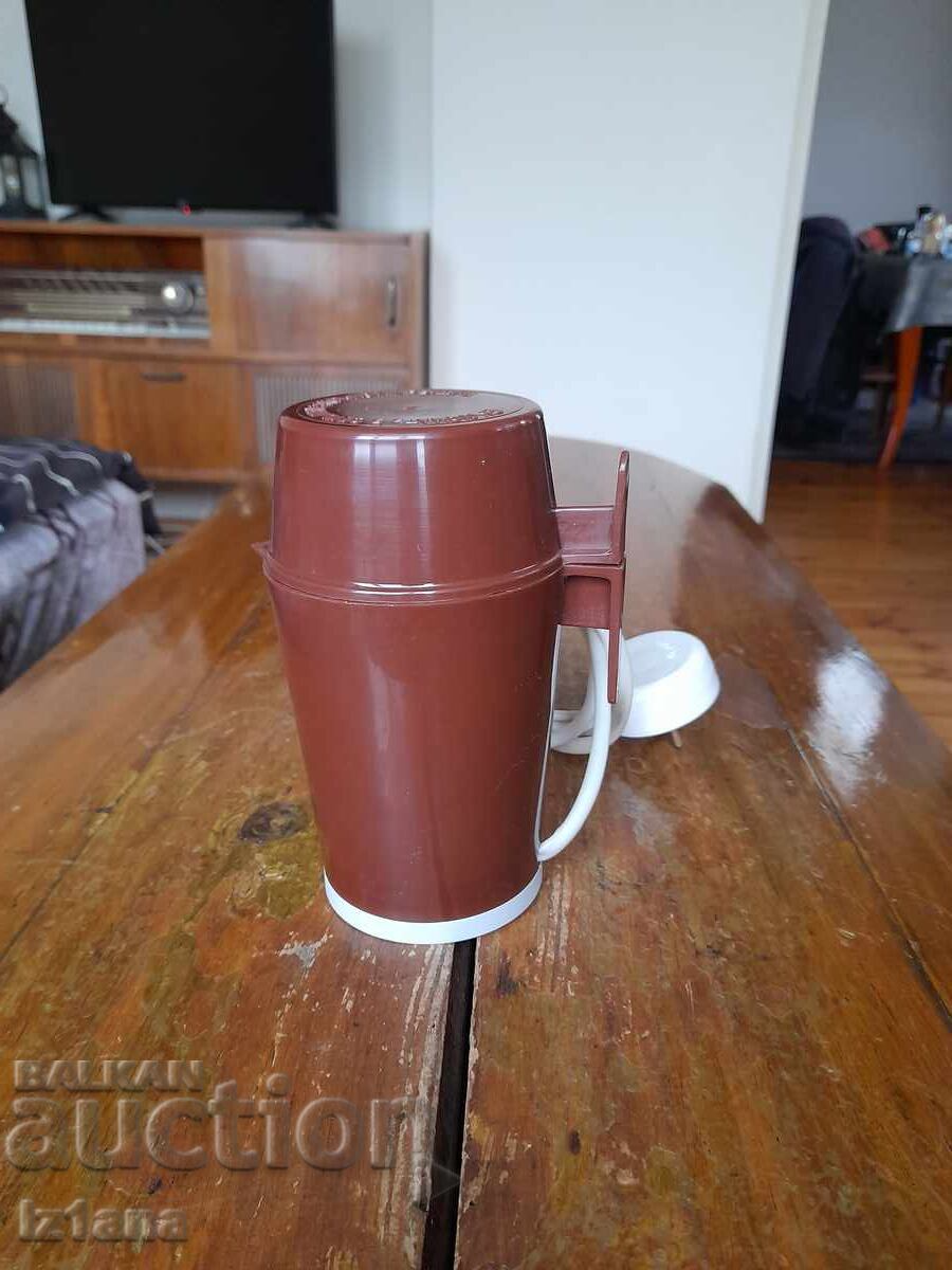 Veche cafetieră electrică cu preț € 16.00 | 31.29 BGN