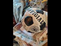 стара футболна топка