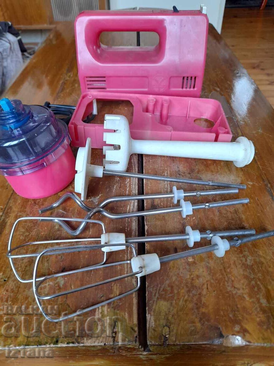 Mixer vechi cu preț € 47.00 | 91.92 BGN Mixer vechi cu preț € 47.00 | 91.92 BGN