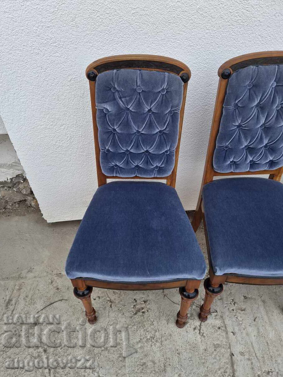 Красиви винтидж столове масив!!! с цена € 6.50 | 12.71 лв.