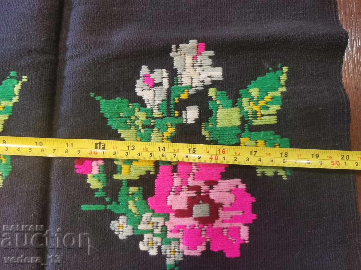 COSTUME-ȘORȚUL POPOLAR cu preț € 20.00 | 39.12 BGN