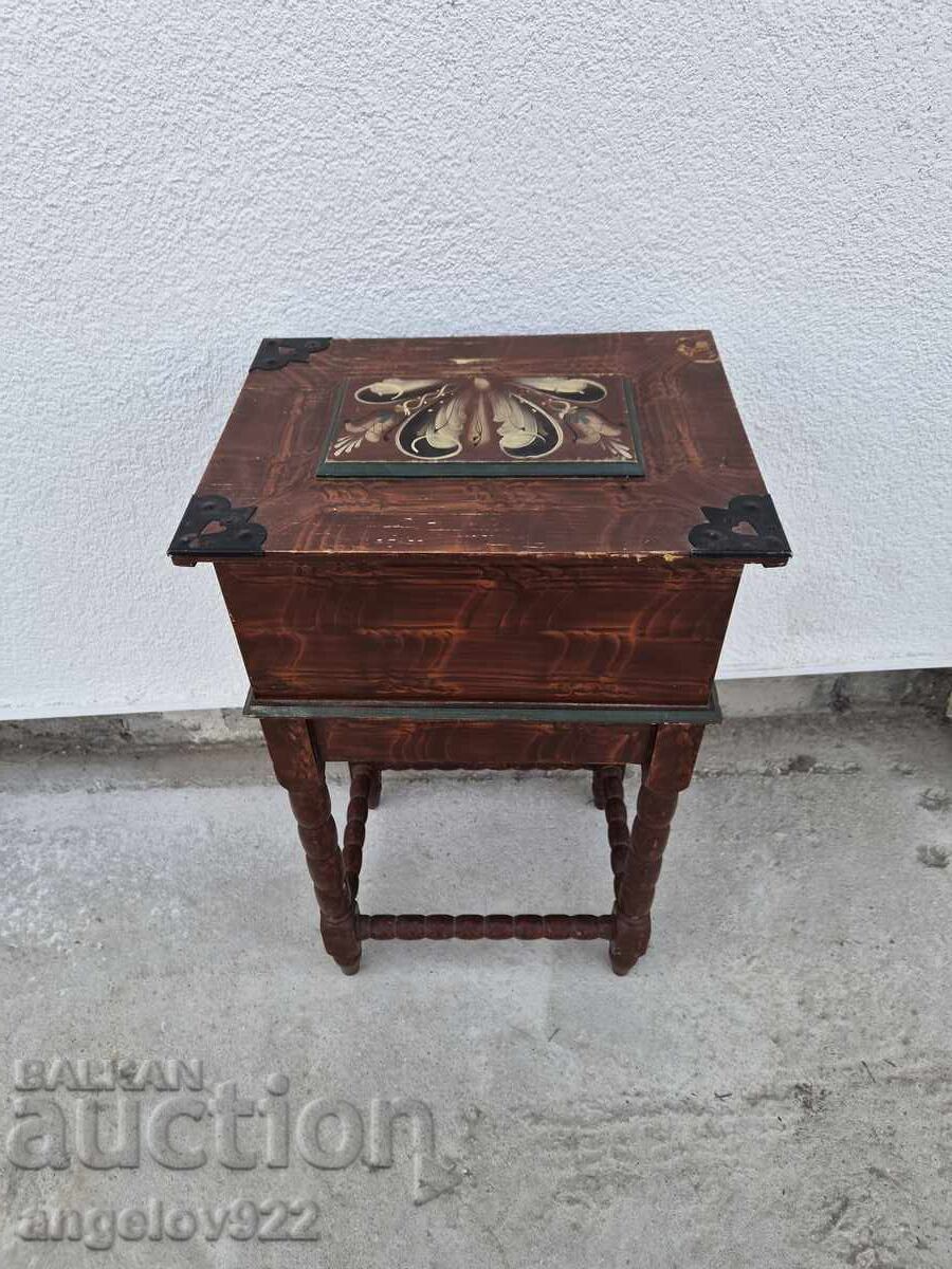 Comodă din lemn de epocă pictată manual!!! - 6 Comodă din lemn de epocă pictată manual!!! - 6