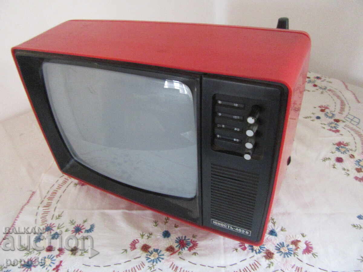 Televizor alb-negru "Yunost - 402VS" - URSS Televizor alb-negru "Yunost - 402VS" - URSS