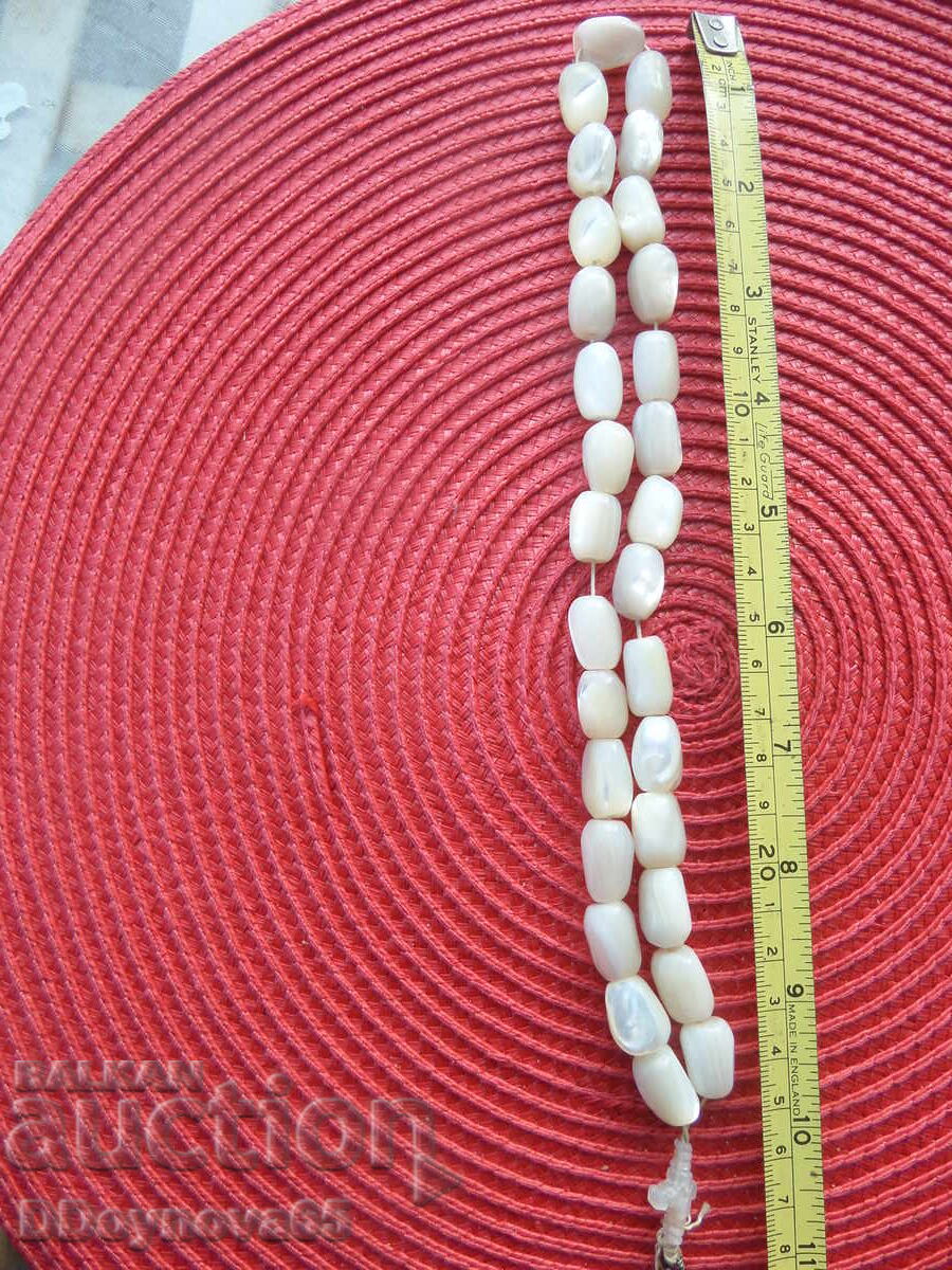 Licitație Veche rozariu de rugăciune Sfântului Mormânt, mărgele din sidef