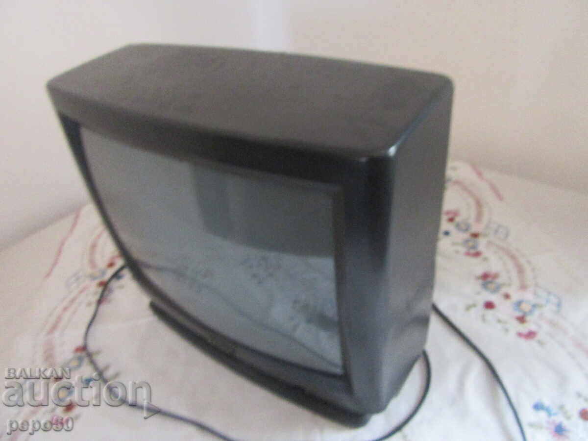 TV PORTABIL COLOR FUNCȚIONAL "FUNAI"