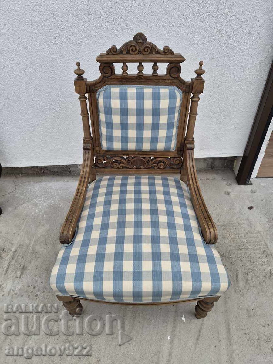 Licitație Scaun vintage din lemn masiv, frumos!!!