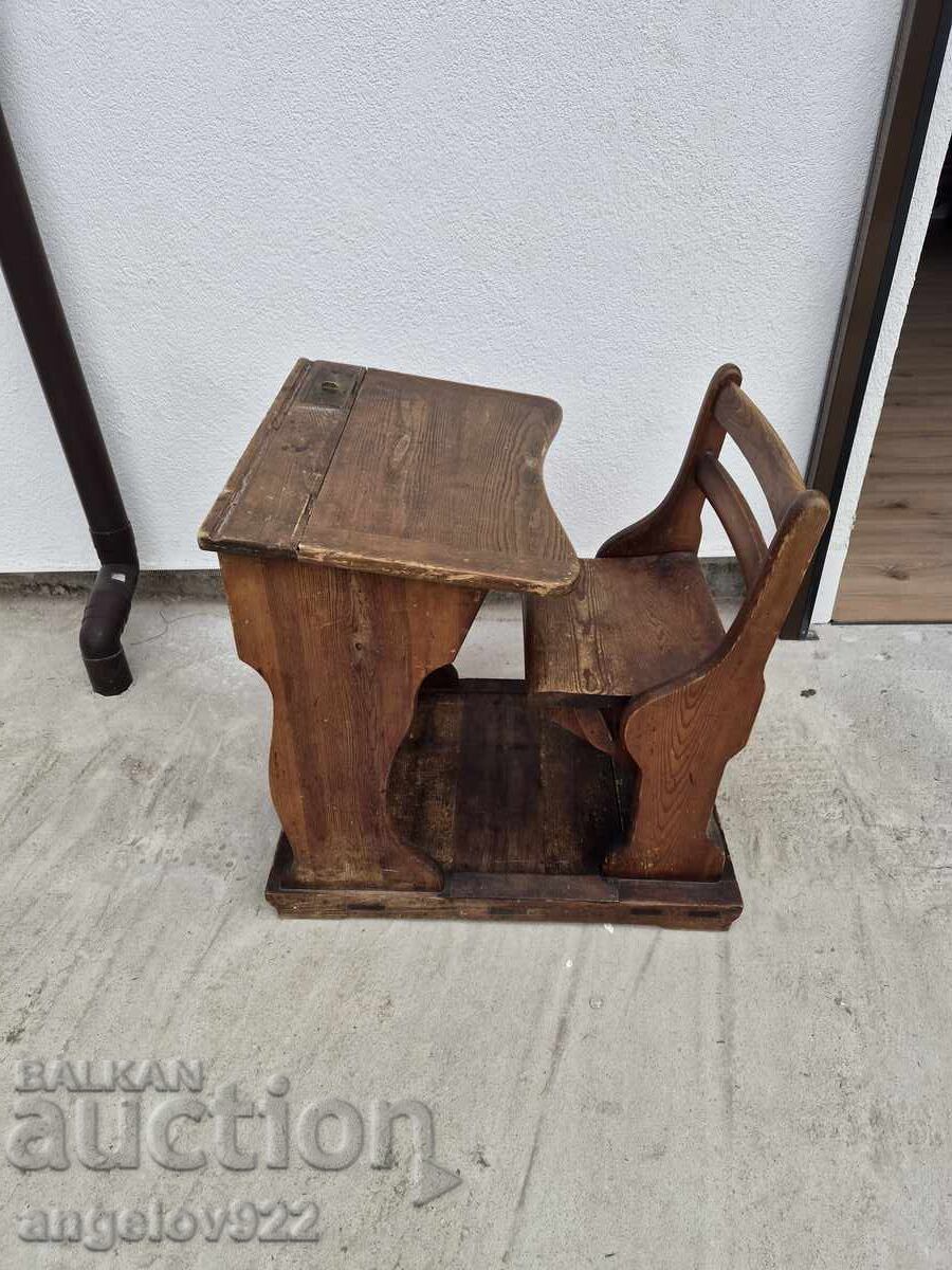 Peste 100 de ani vechi, masiv din lemn, vintage!