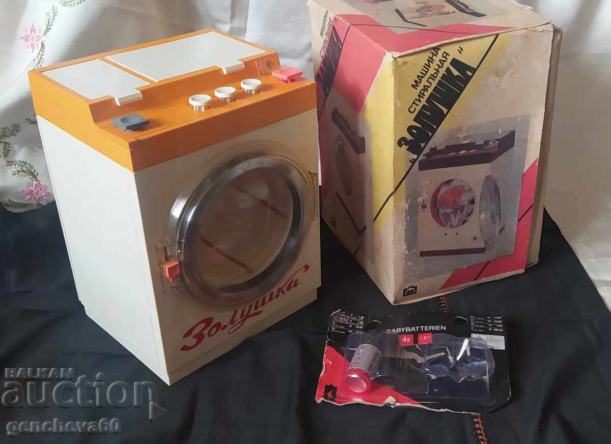 Licitație RRR Vintage mașină de spălat pentru copii, "Cenușăreasa" - URSS