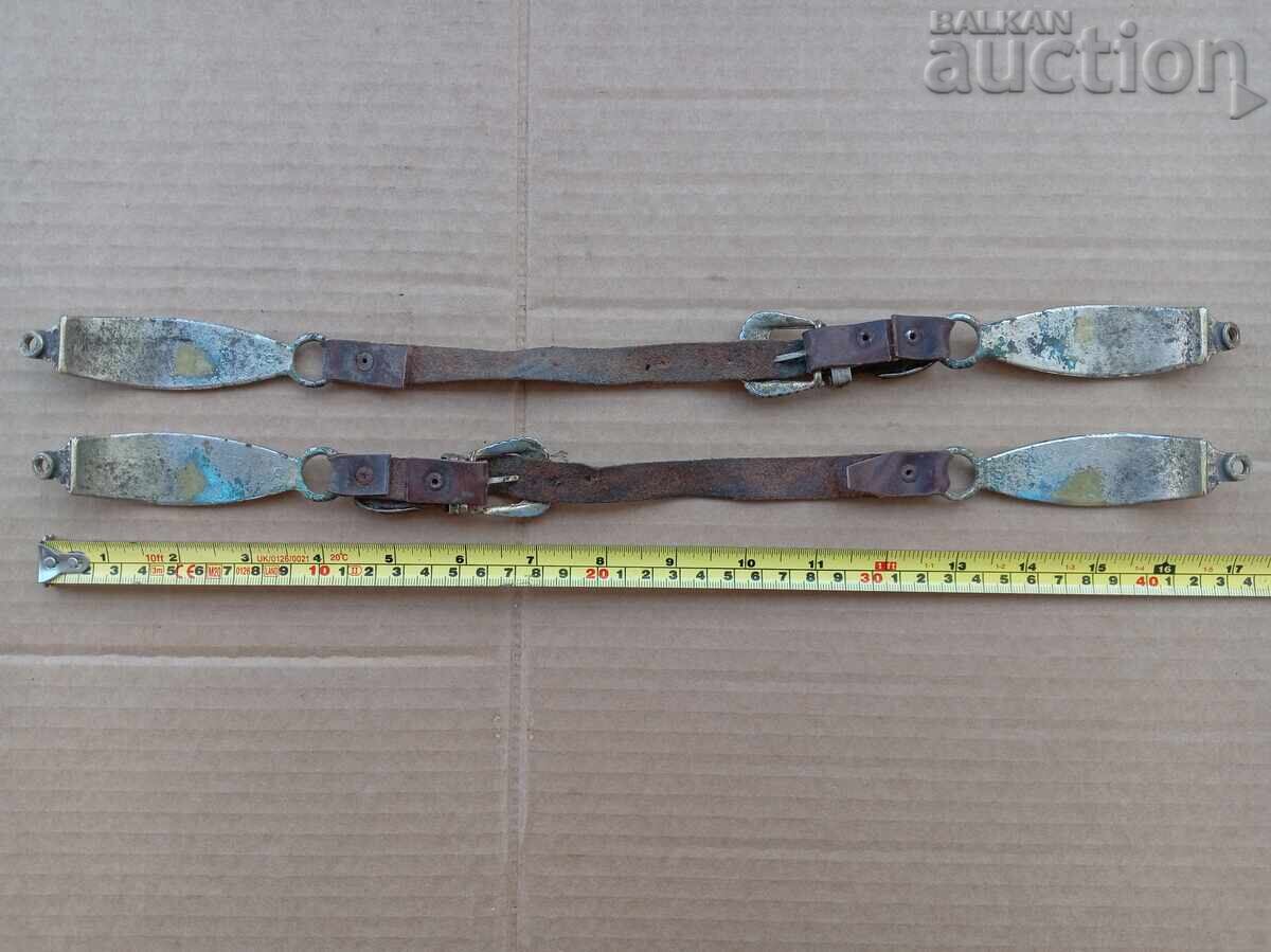 Delivery of Antique bronze spurs retro spur