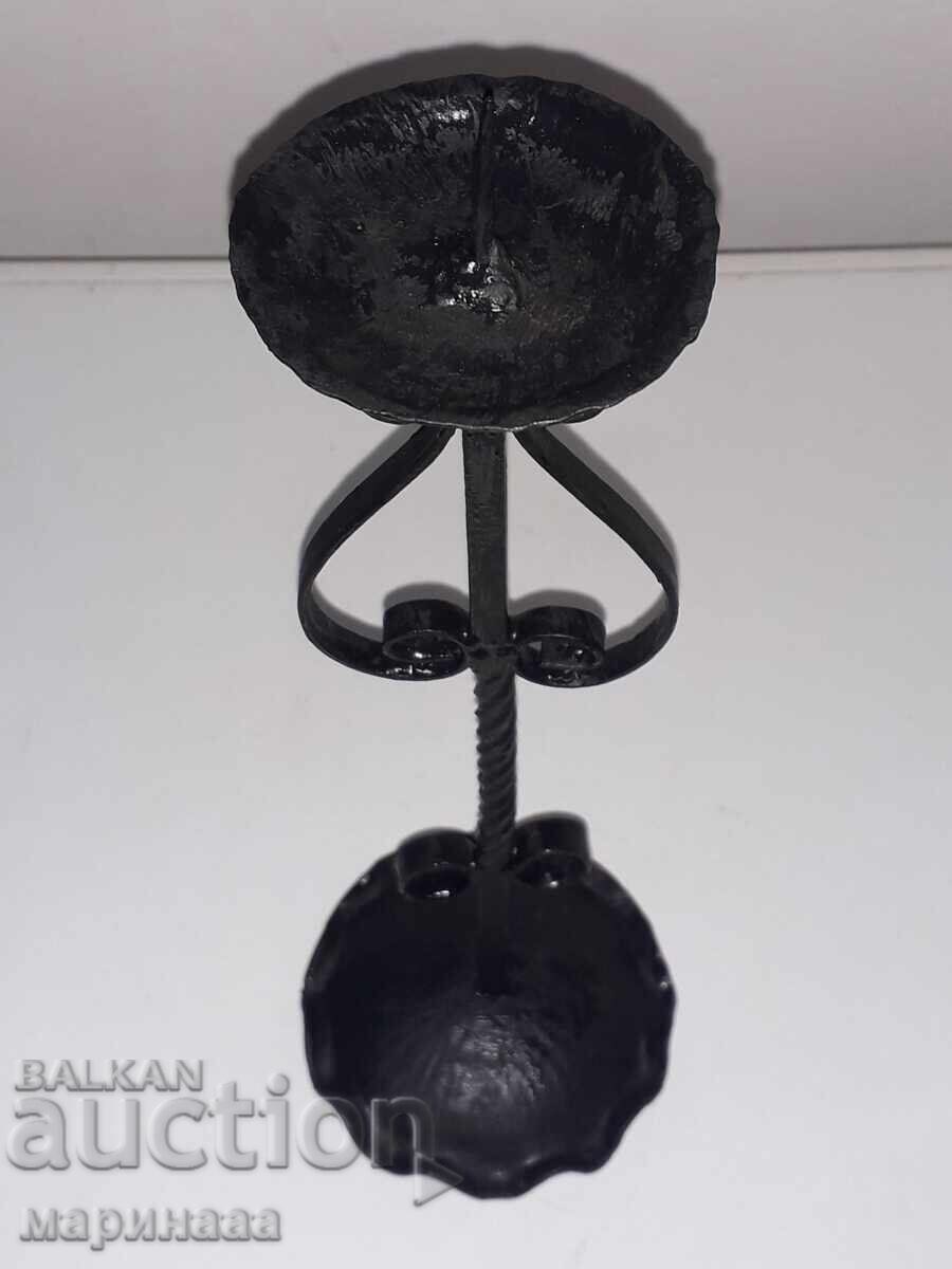 Sveshtnik ot kovano zhelyazo. NRB cu preț € 2.50 | 4.89 BGN