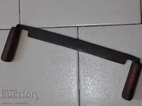 Παλιά σφυρήλατο εργαλείο χειρός σφυρήλατο σίδερο πλάνη ξύλινο