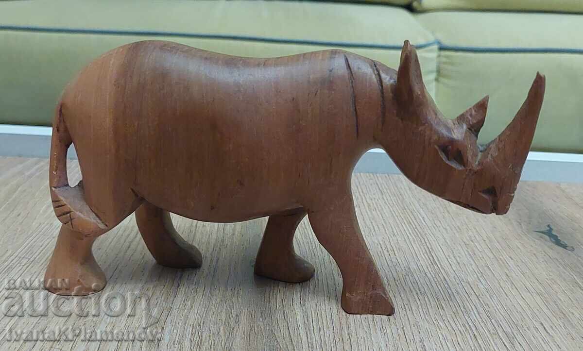 Sculptură în lemn masiv pentru cunoscători