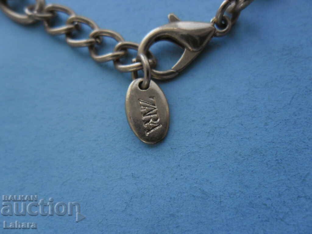 Brățară Zara, ZARA cu preț € 2.00 | 3.91 BGN Brățară Zara, ZARA cu preț € 2.00 | 3.91 BGN