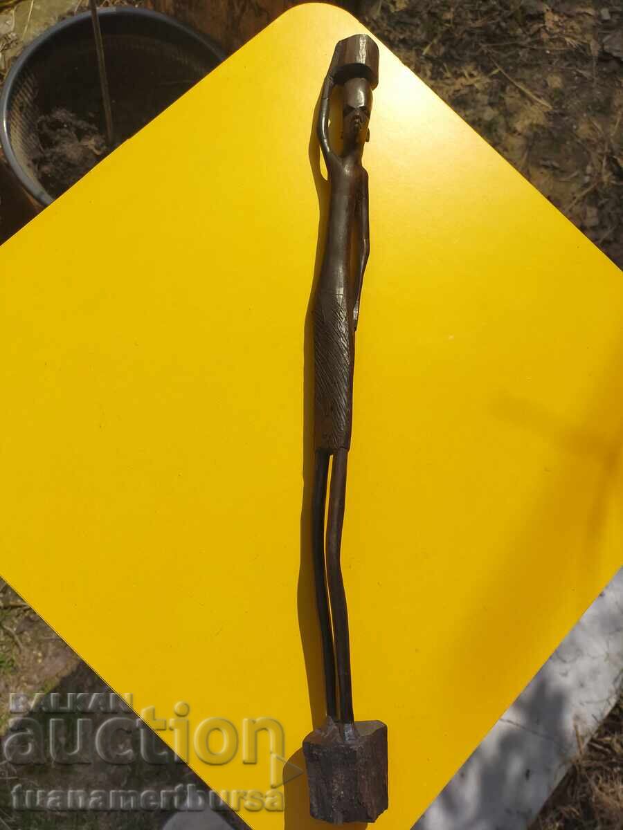 Figurină din lemn cu preț € 10.00 | 19.56 BGN