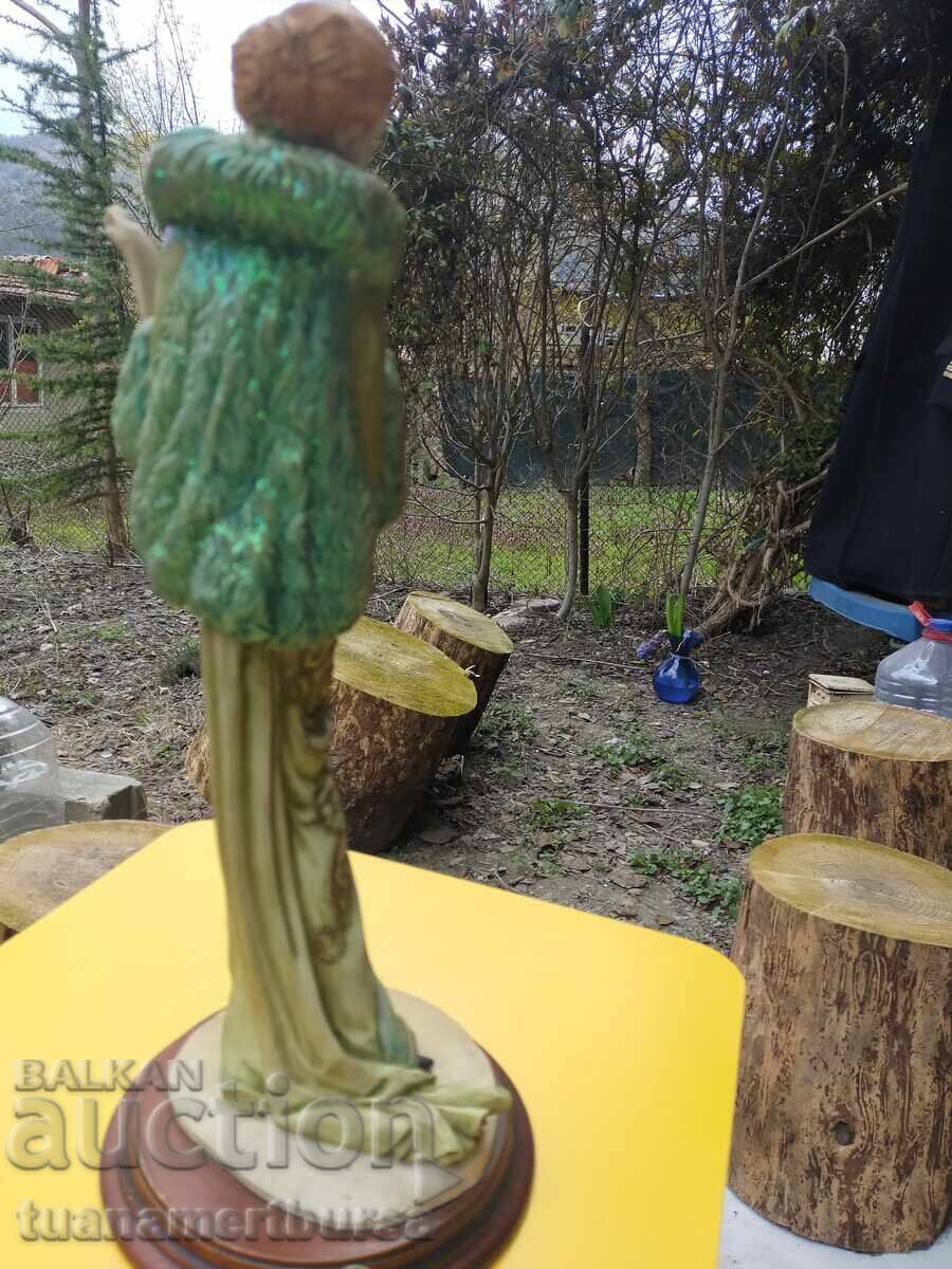 Ένα ειδώλιο - 6