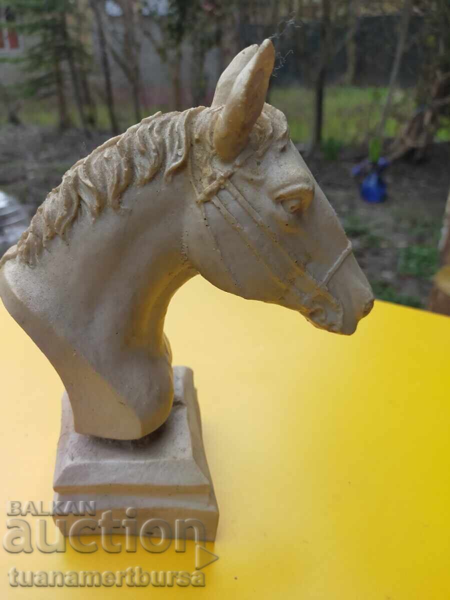 Bust de cal cu preț € 15.00 | 29.34 BGN