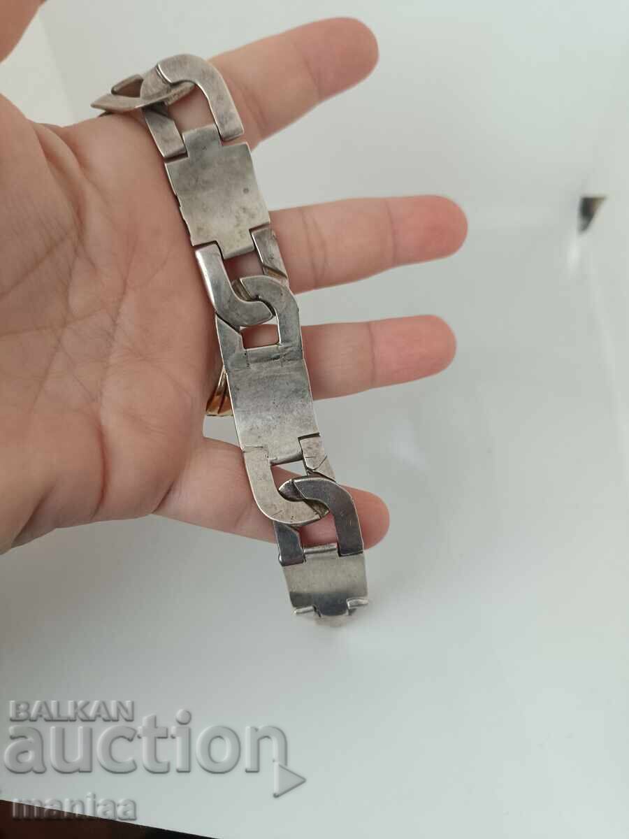 Auction  Massive marked sterling silver bracelet 925