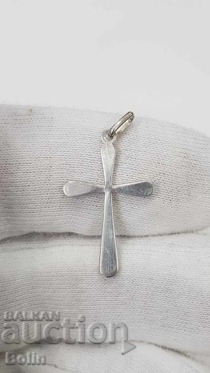 Livrarea Elegant, delicat cruce argintie cu email - Europa