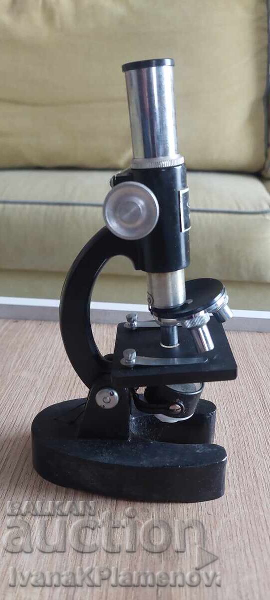 Микроскоп за ценители с цена € 35.00 | 68.45 лв.