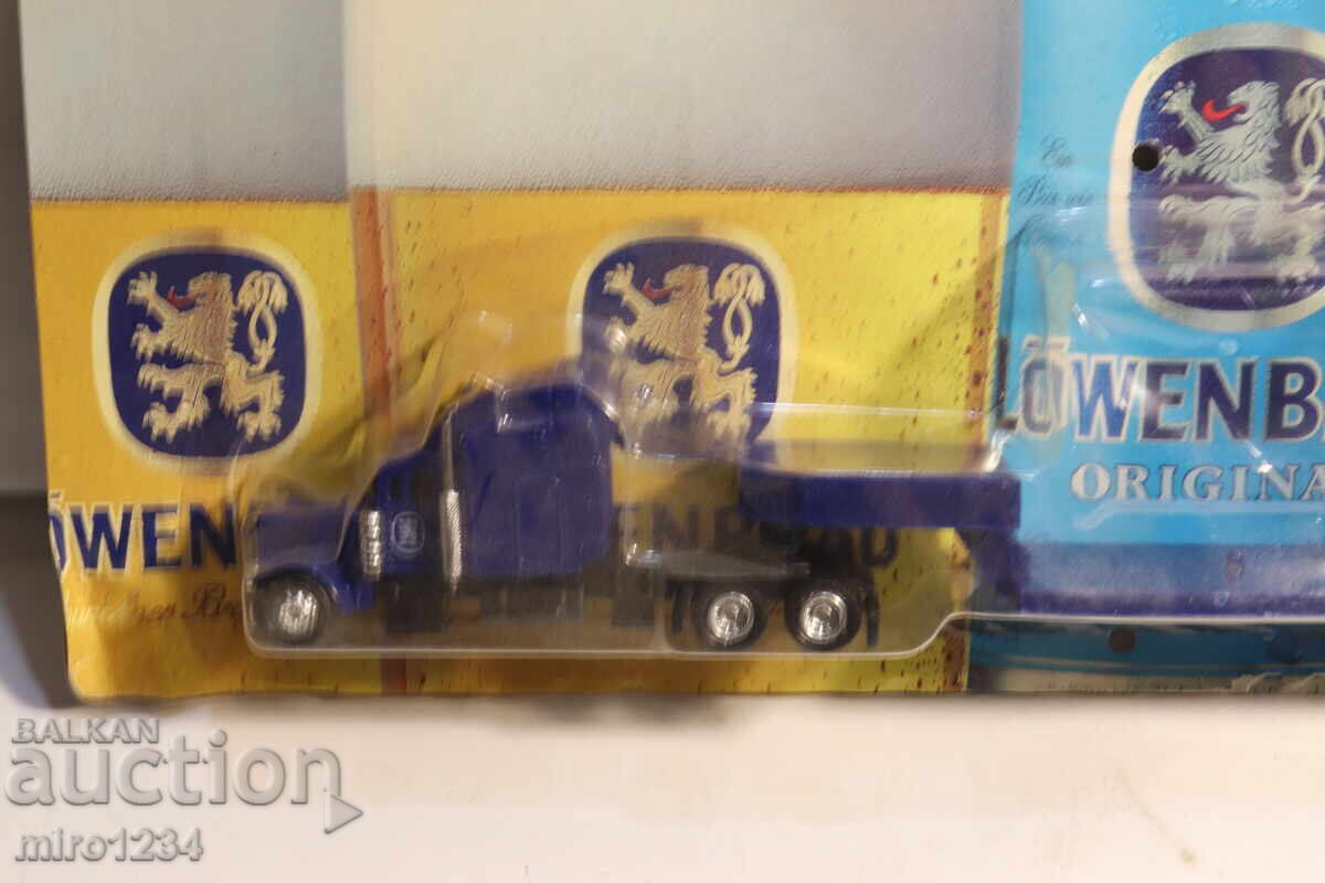 H0 1/87 CAMION TRACTOR REMORCĂ USA MODEL cu preț € 0.01 | 0.02 BGN