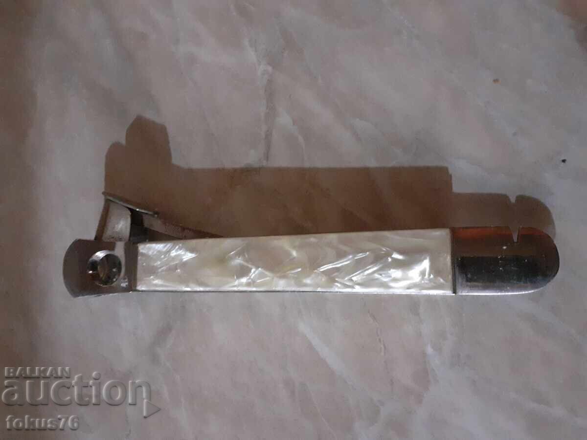 Cutit de trabucuri Solingen cu maner din sidef Cutit de trabucuri Solingen cu maner din sidef