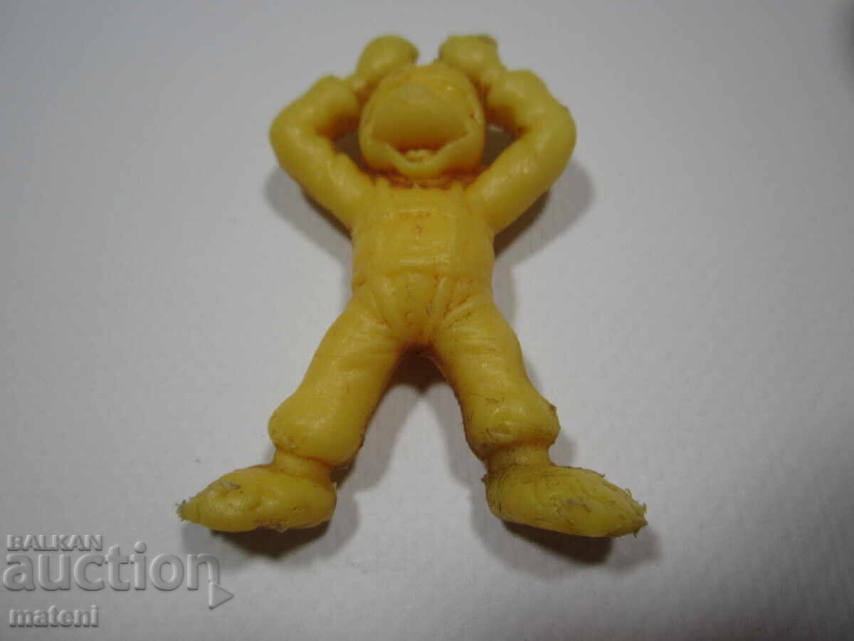 Delivery of OLD CHILDREN'S TOYS FIGURES