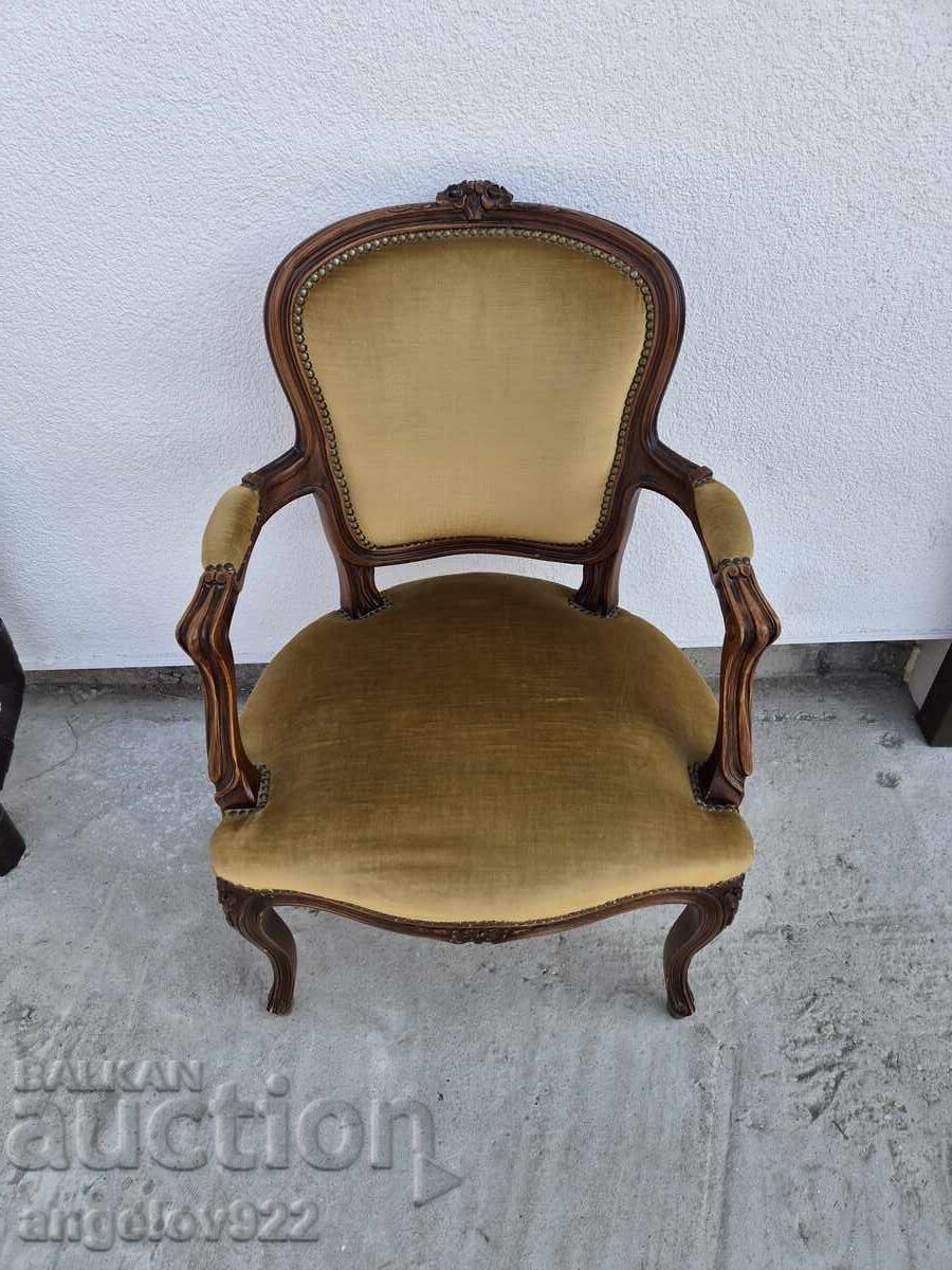 Красив винтидж Италиански стол масив!!!