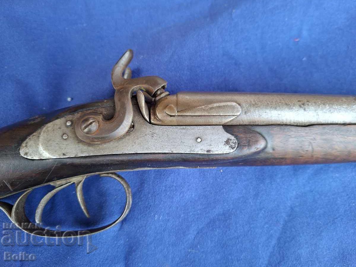 Auction  Two-dimensional capsule gun