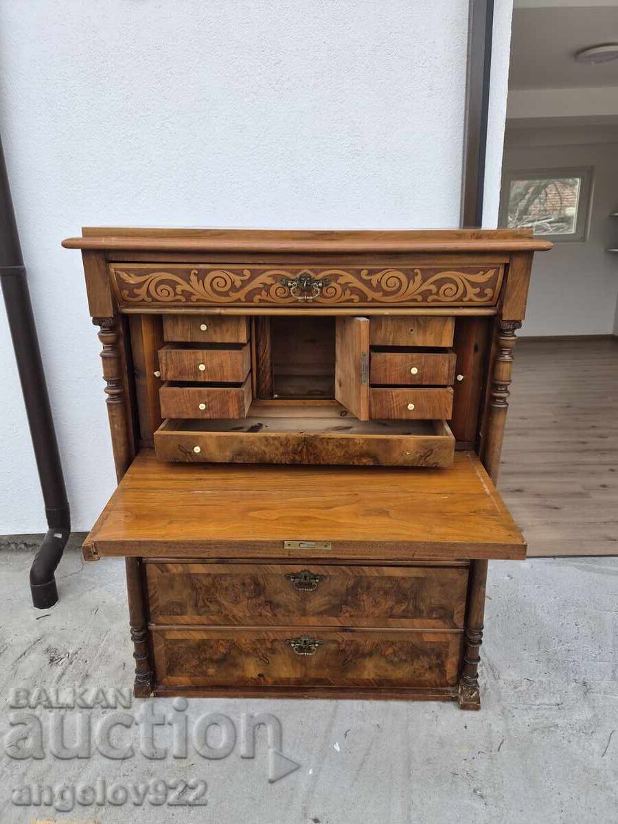 Красиво винтидж писалище масив!!! с цена € 5.50 | 10.76 лв.