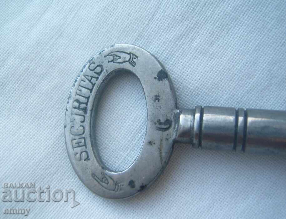 Стар ключ за врата - Securitas , 7 см с цена € 4.20 | 8.21 лв.