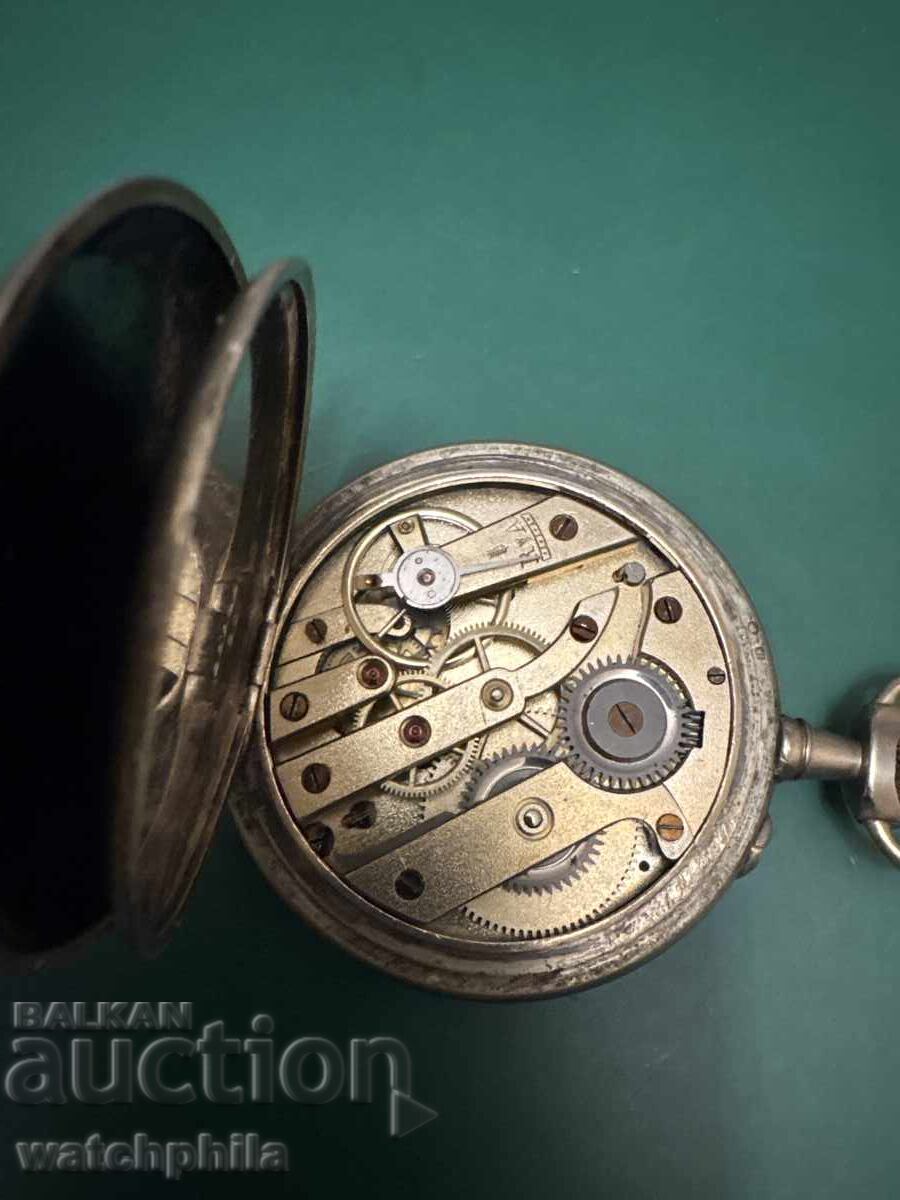 Доставка на Швейцарски рядък джобен часовник. Отлично работи