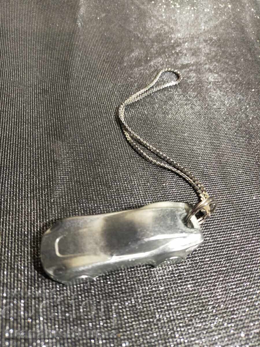 Ενα αυτοκίνητο με τιμή € 15.00 | 29.34 BGN