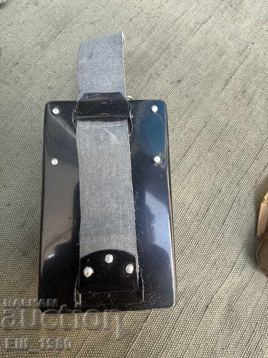 Lanternă militară germană cu preț € 20.00 | 39.12 BGN