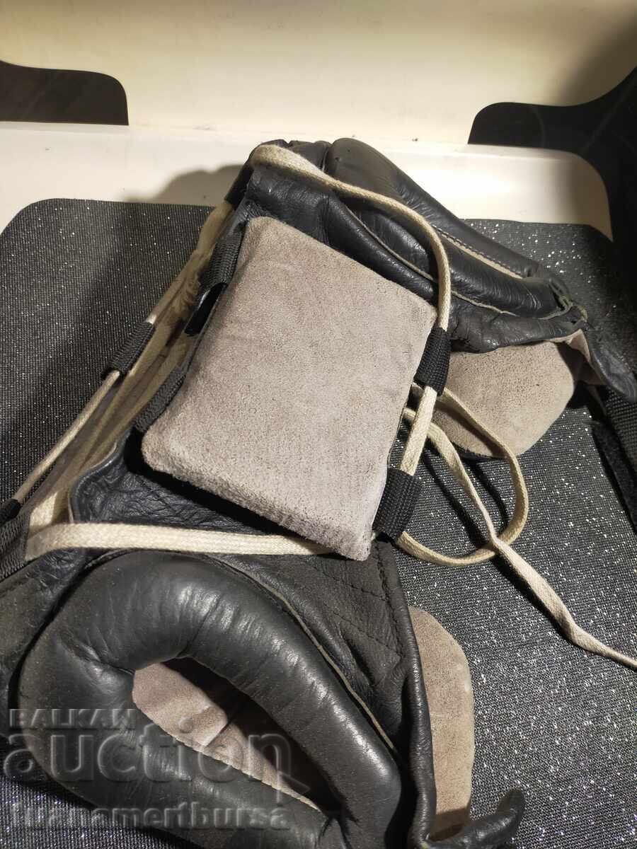 Livrarea Casca de box