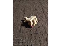 Jucărie mică din lemn "Kinder". 1998