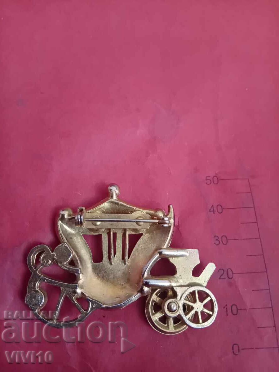Antique enamel brooch, carriage with price € 7.00 | 13.69 BGN