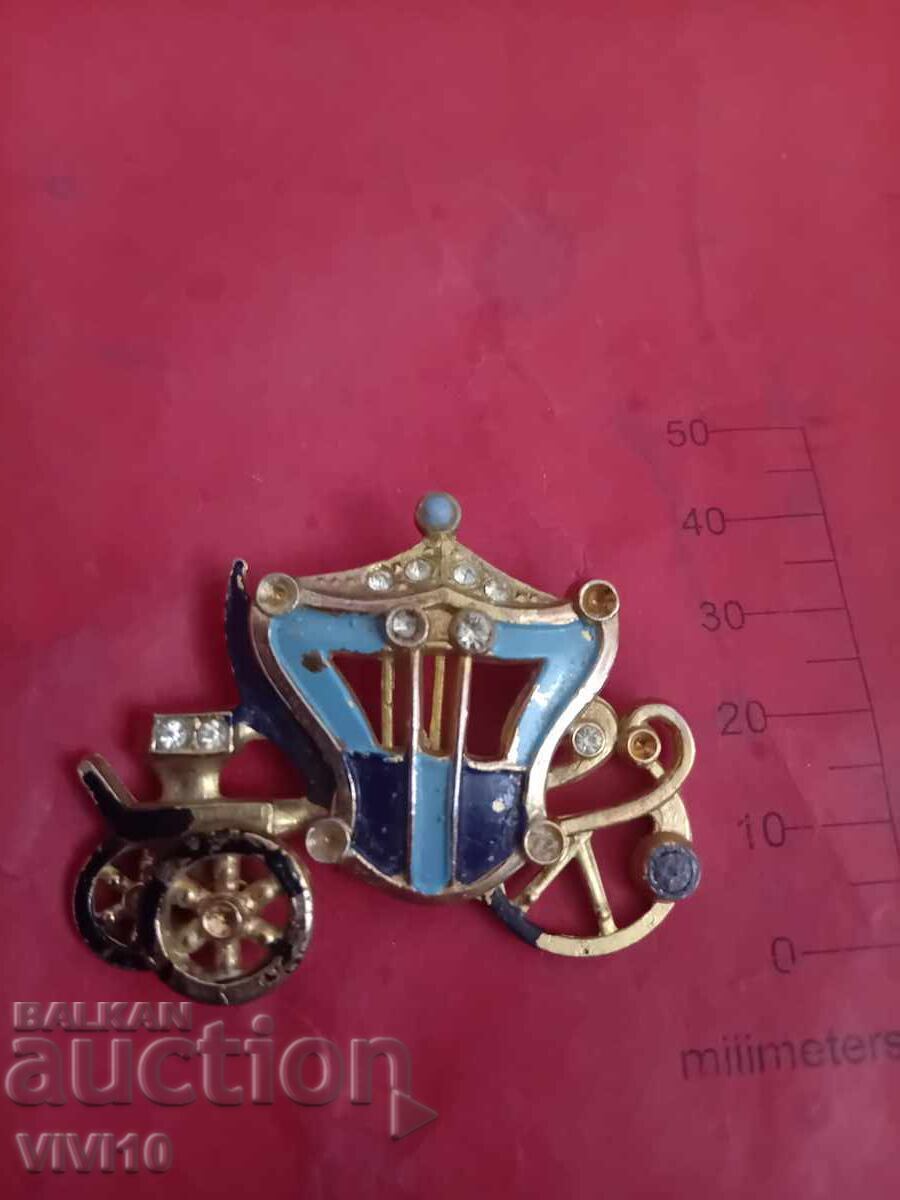 Antique enamel brooch, carriage