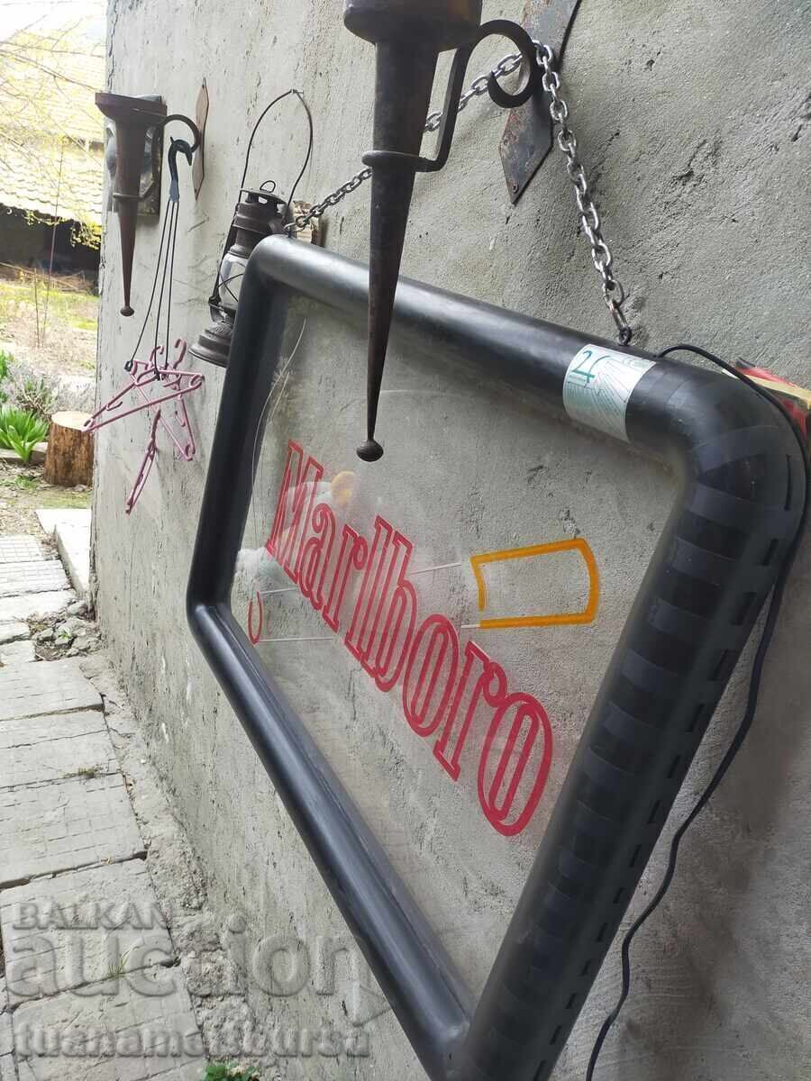Φωτεινή επιγραφή Marlboro