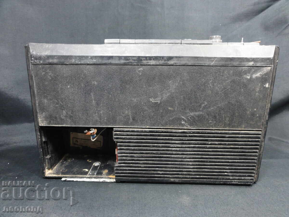 Livrarea BZTS STAR RETRO SOTS SSSR TRANZISTOR RADIO MERIDIAN 202