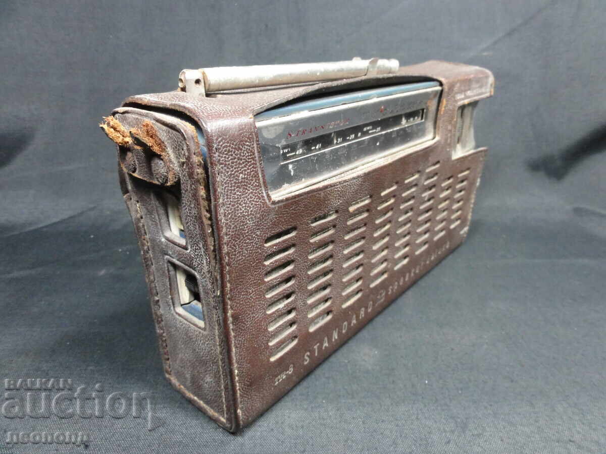 Licitație Radio tranzistor retro BZC STAR STANDARD DELUXE cu 2 difuzoare