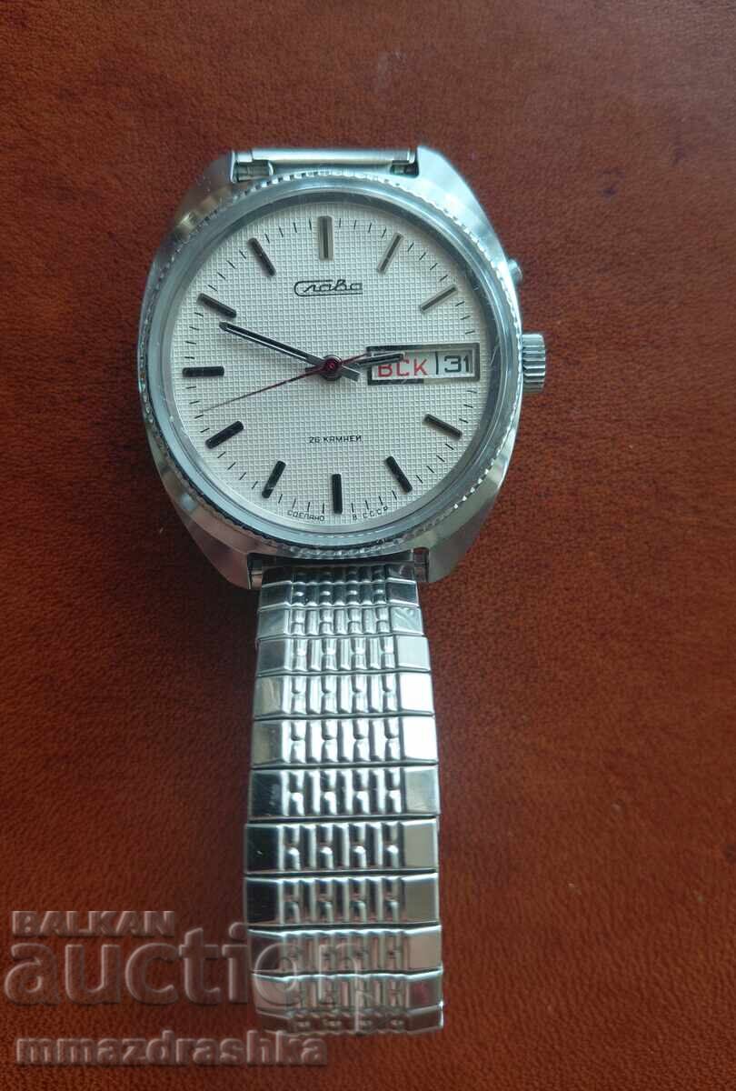 Ръчен часовник Слава, 26 камъка, отличен