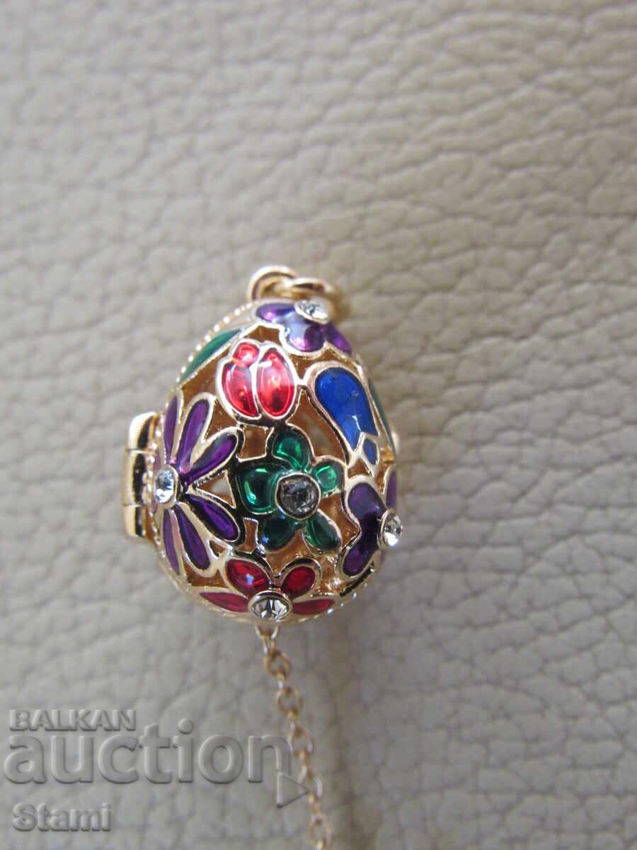 Auction  Fine women's pendant necklace - Faberge egg, new