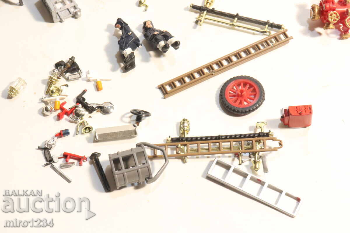 Livrarea 1/55 1/43 ȘI ALTELE. PIESE ACCESORII MODEL AUTOCOLANT POMPIERI Livrarea 1/55 1/43 ȘI ALTELE. PIESE ACCESORII MODEL AUTOCOLANT POMPIERI