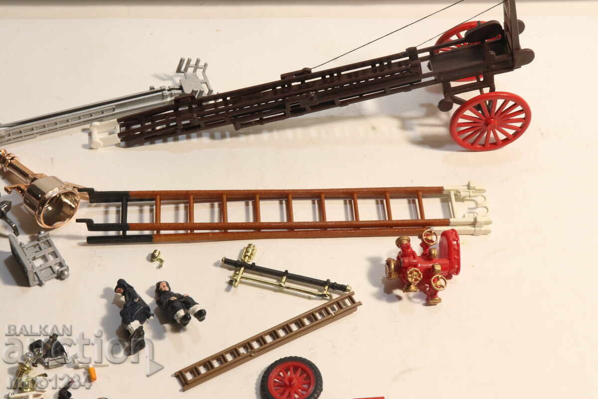 1/55 1/43 ȘI ALTELE. PIESE ACCESORII MODEL AUTOCOLANT POMPIERI - 7 1/55 1/43 ȘI ALTELE. PIESE ACCESORII MODEL AUTOCOLANT POMPIERI - 7