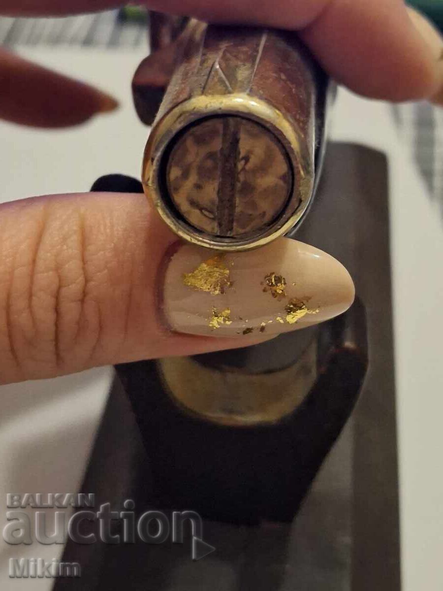 Аукцион Бензинова запалка 1 Аукцион Бензинова запалка 1